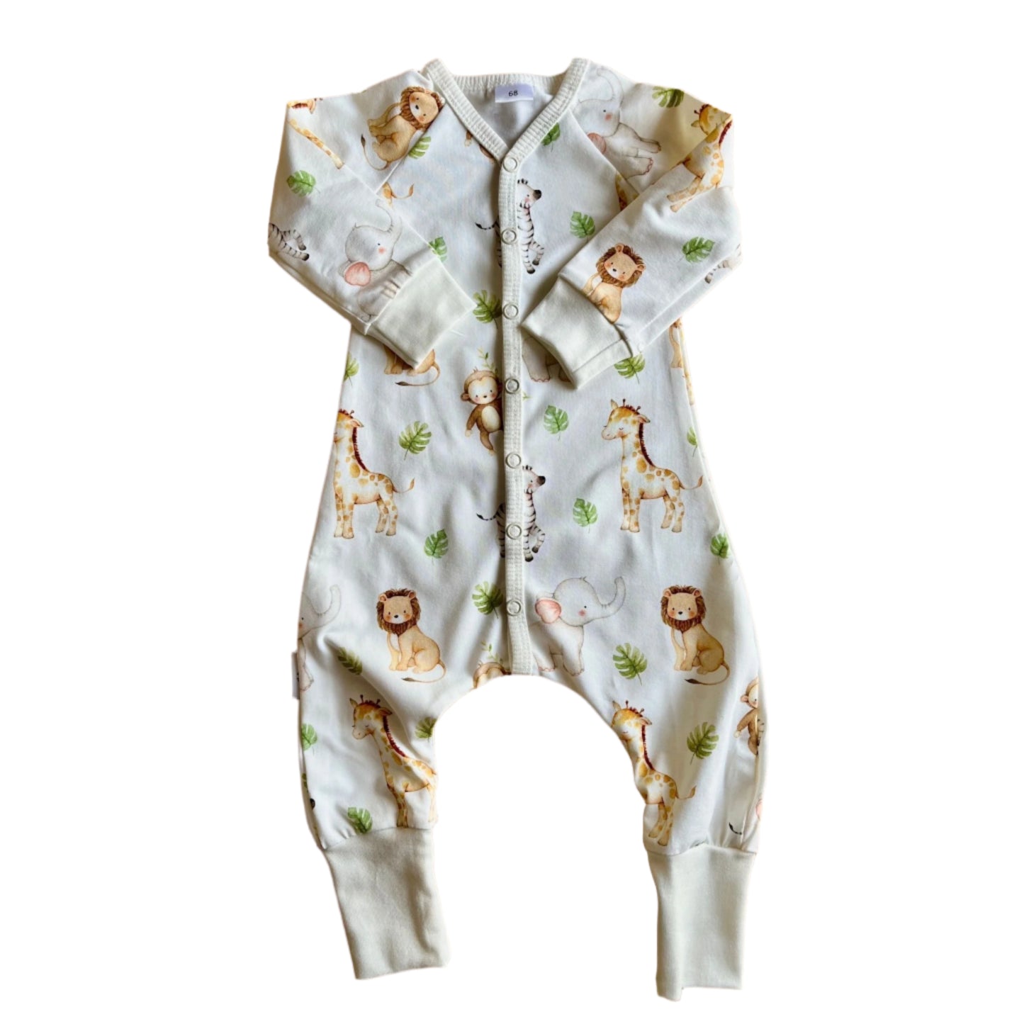 Vit pyjamas med långa ärmar och ben. Baby och småbarn Gulligt mönster med lejon, apa, zebra, giraff och elefant.