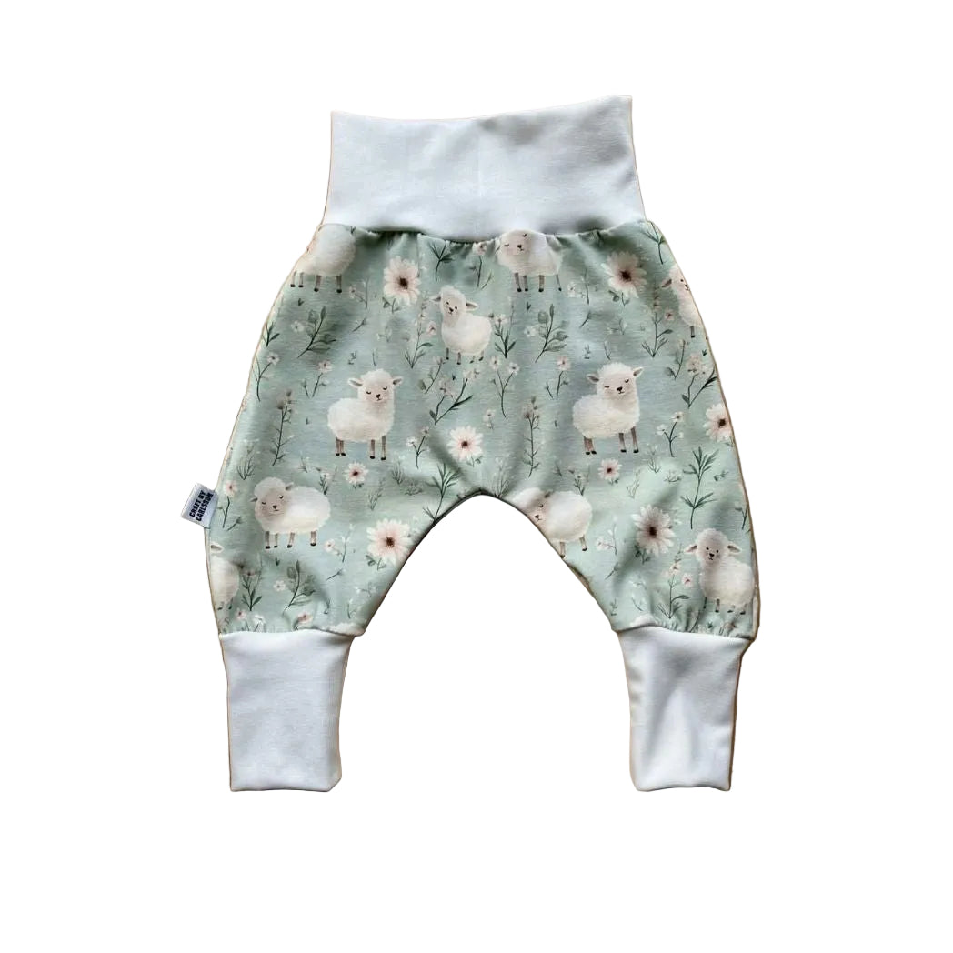 Haremsbyxa baby med söta lamm , stl 56-86, nyfödd-1,5 år | Ekologisk bomull